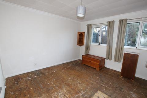 72 Bar Lane, Mapplewell, Barnsley, S75 6DE