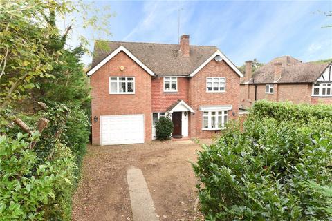 4 bedroom detached house to rent, Brooklands Road, Weybridge, KT13