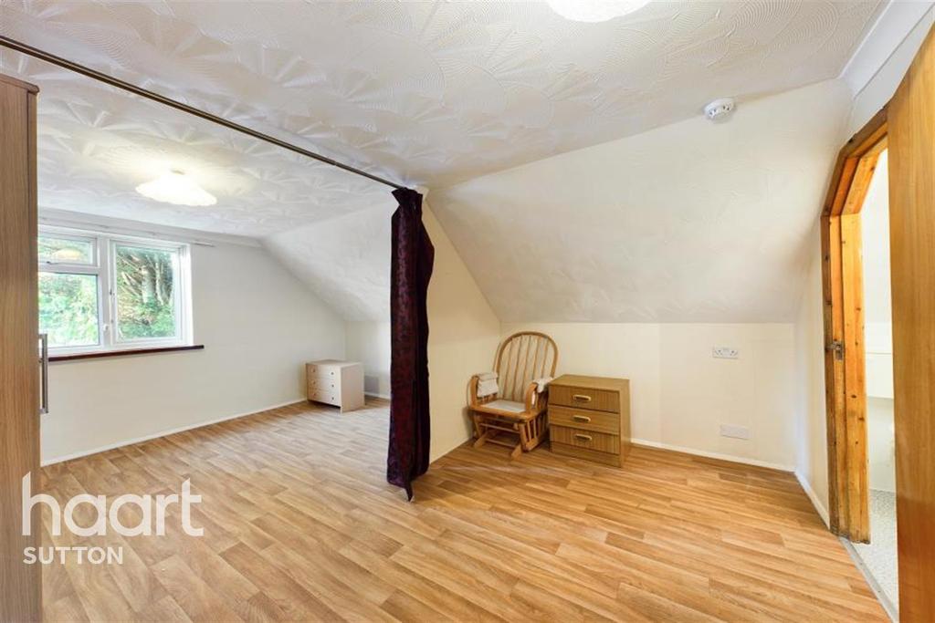 Quality Street, Merstham 1 bed flat £800 pcm (£185 pw)