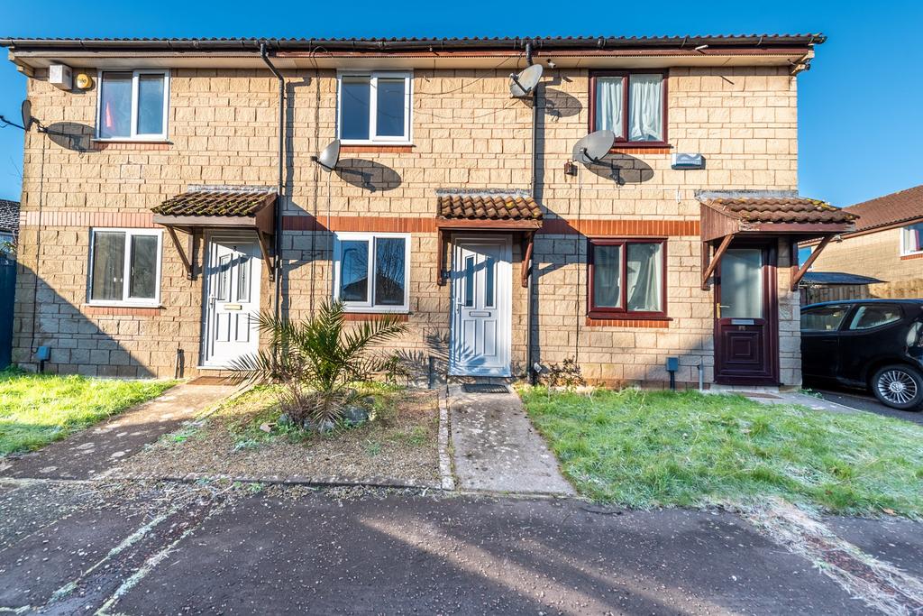 Summerhill Close, St. Mellons, Cardiff. CF3 2 bed terraced house for