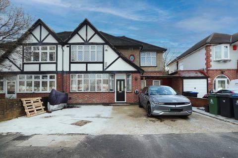 4 bedroom semi-detached house for sale, Malden Way, New Malden