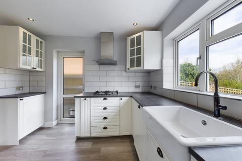 121 Cherry Tree Road, Beaconsfield, HP9 1BD