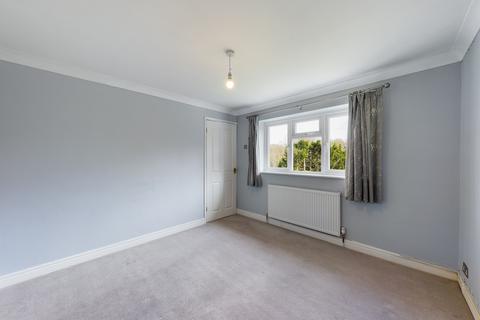 121 Cherry Tree Road, Beaconsfield, HP9 1BD