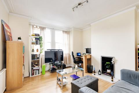 2 bedroom apartment for sale, Hargrave Road, London N19