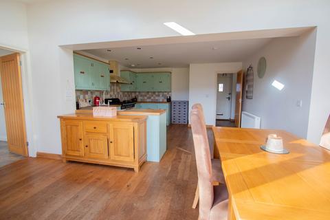 6 Oak Close, Ottery St Mary, EX11 1BB