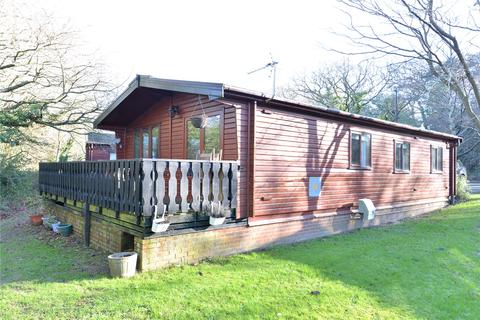 3 bedroom detached house for sale - Dane Park, Shorefields, Downton, Hampshire, SO41