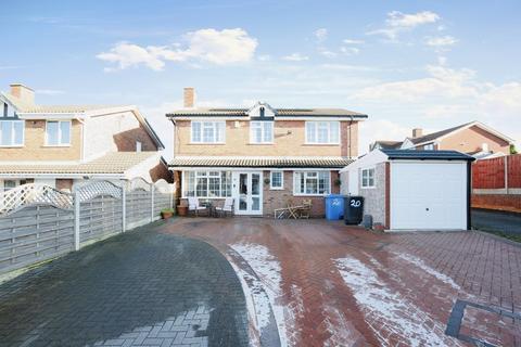 20 Dovestone, Wilnecote, Tamworth, B77 4PB