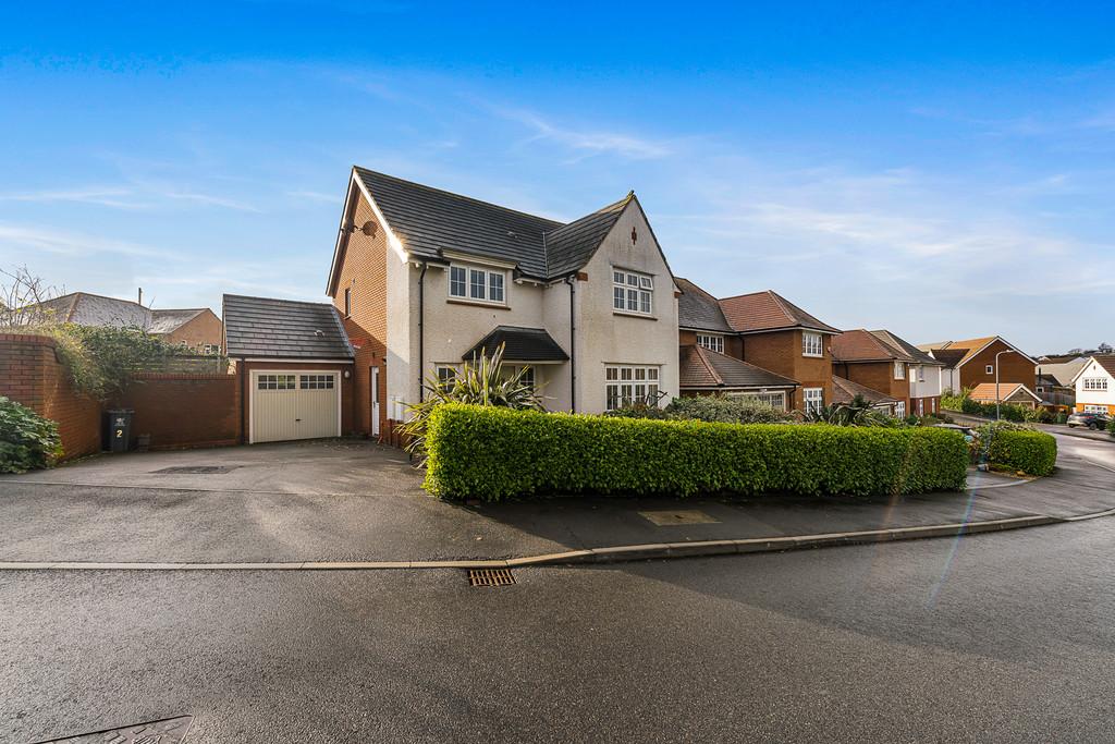 Clos Goch, Pentyrch 4 bed detached house £525,000