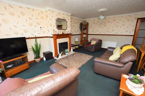 28 Betjeman Close, Stanley, DH9 6UD