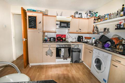 17 Harvester Close, Middleleaze, Swindon, SN5 5GJ