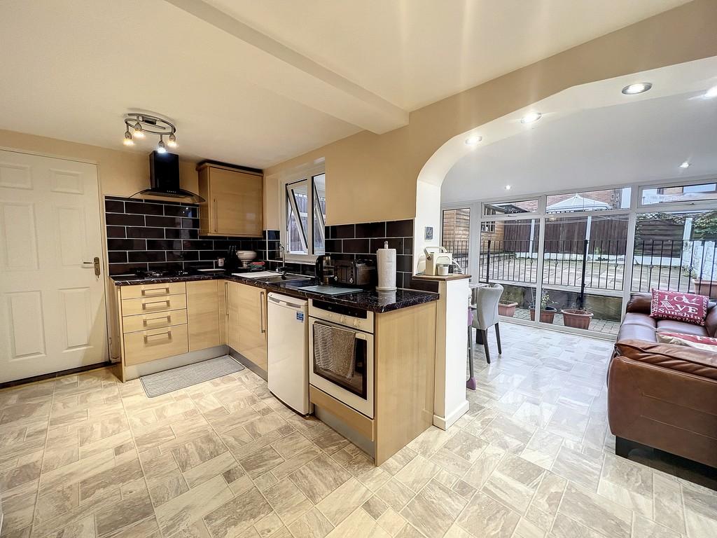 Marsh House Lane, Darwen 4 bed semidetached house for sale £220,000