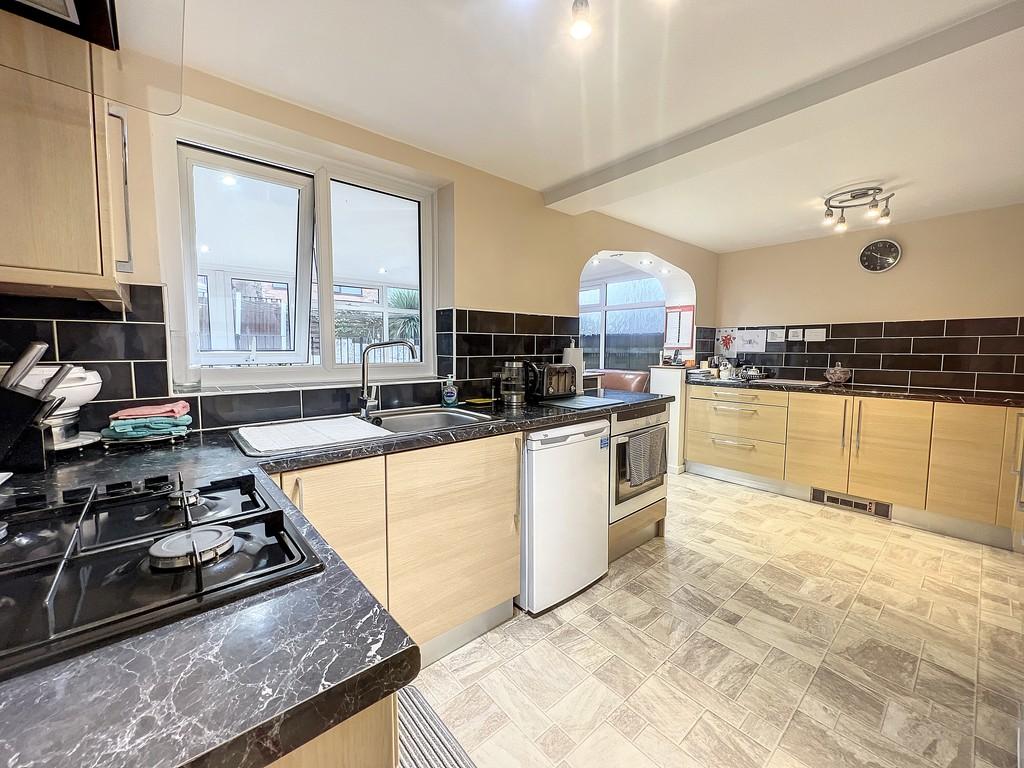 Marsh House Lane, Darwen 4 bed semidetached house for sale £220,000