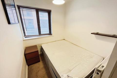 1 bedroom apartment to rent, Chantrell Court, Leeds