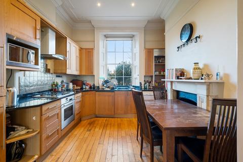 Flat 2, 71 High Street, London, N8 7QB