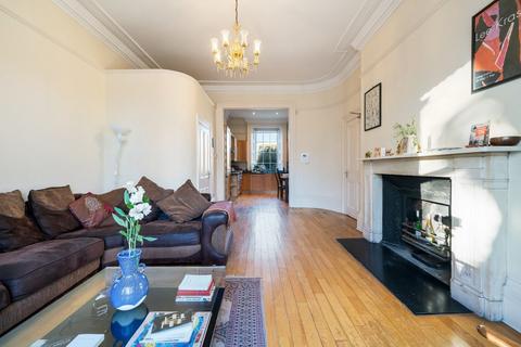 Flat 2, 71 High Street, London, N8 7QB
