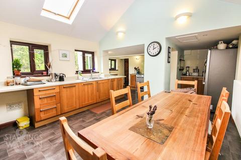 4 bedroom semi-detached house for sale, Mill Lane, Bedingham, Bungay