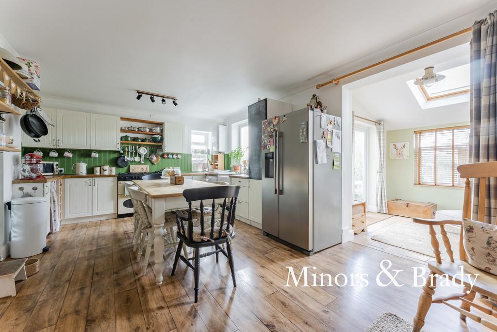 Wells Road, Fakenham 4 bed semidetached house £400,000