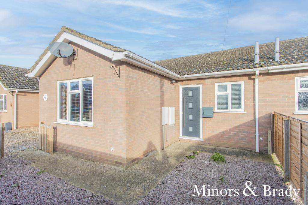 Queens Drive, Friday Bridge 2 bed semidetached bungalow for sale £