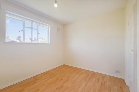 35 Abernethy Road, London, SE13 5QJ