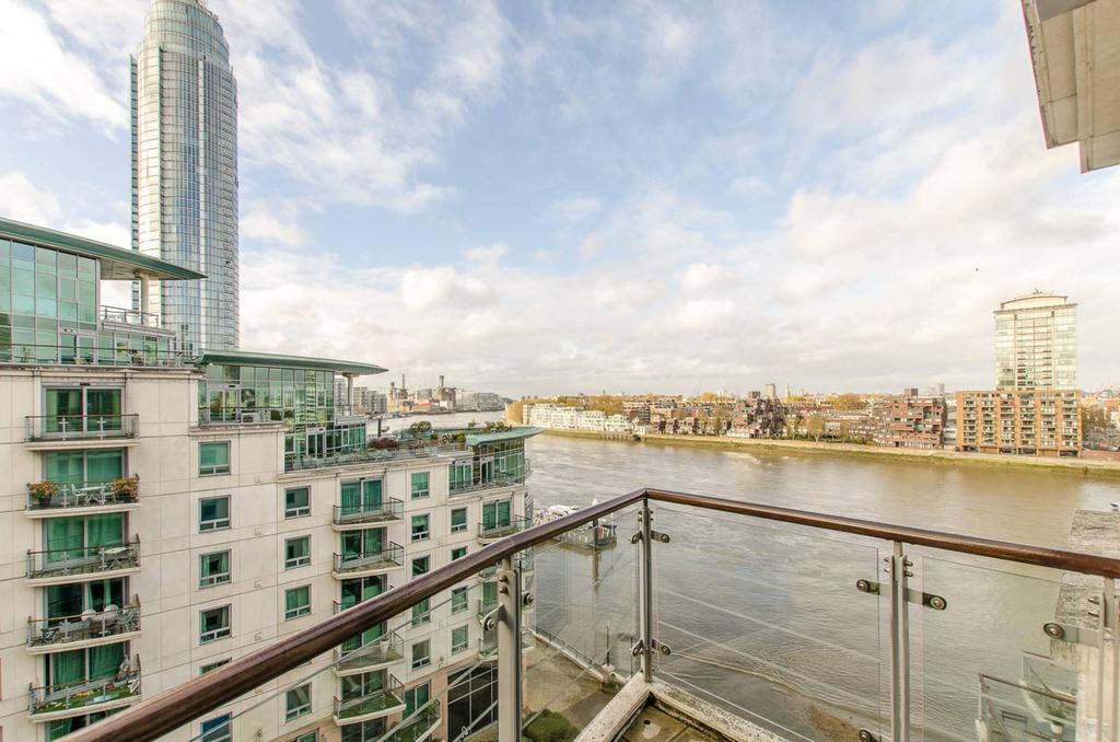St Wharf, Vauxhall, London, SW8 2 bed flat for sale £750,000