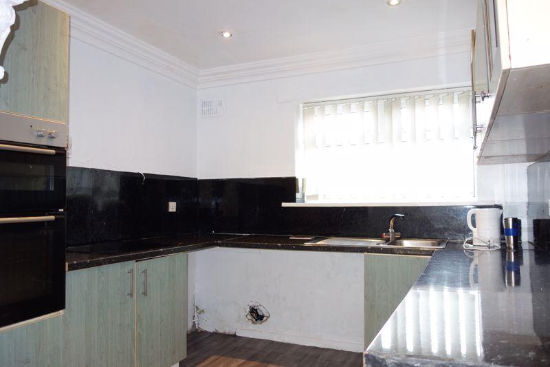 Aldridge Road, Middlesbrough 3 bed semidetached house £650 pcm (£150 pw)