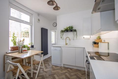 24 Andrew Road, Penarth, CF64 2NS