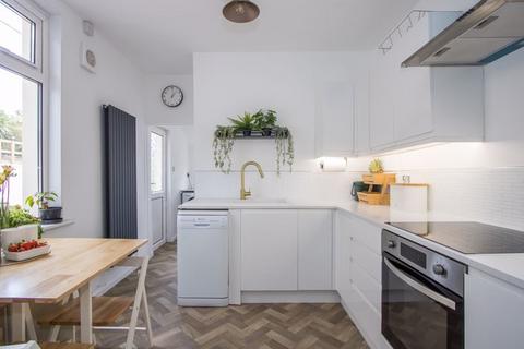 24 Andrew Road, Penarth, CF64 2NS