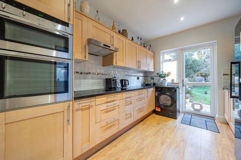 150 Whytecliffe Road North, Purley, CR8 2AS