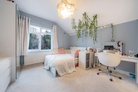 150 Whytecliffe Road North, Purley, CR8 2AS