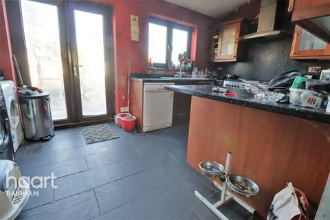 6 Rainham Road, Rainham, RM13 7RR