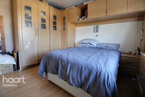 6 Rainham Road, Rainham, RM13 7RR