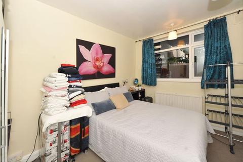 2 bedroom apartment for sale - Manor Way, RUISLIP