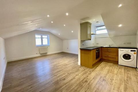 1 bedroom apartment to rent, Windsor Street, Uxbridge,UB8