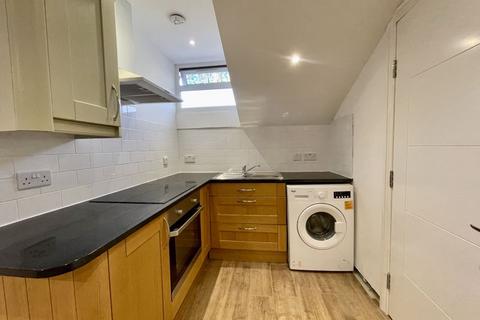 1 bedroom apartment to rent, Windsor Street, Uxbridge,UB8
