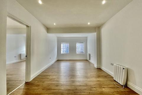 undefined, Windsor Street, Uxbridge,UB8