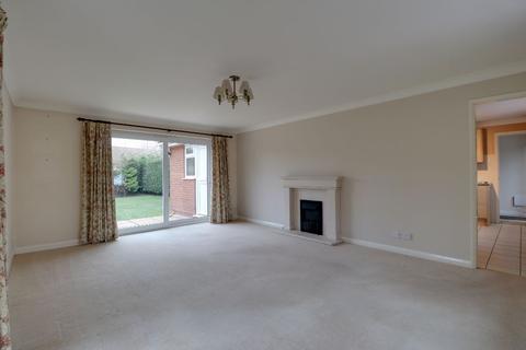 5 bedroom detached bungalow to rent - Main Street, Ewerby, Sleaford NG34 9PH