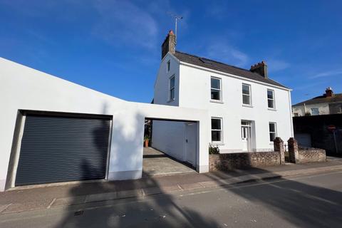 2 bedroom detached house for sale, Byron Road, St. Helier