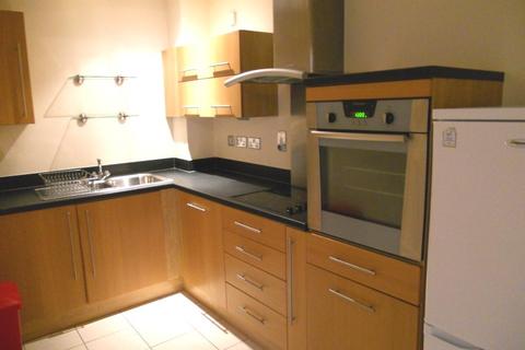2 bedroom flat to rent - Vienna House, Penstone Court, Cardiff