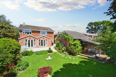 28 Barn Road, Broadstone, BH18 8NJ