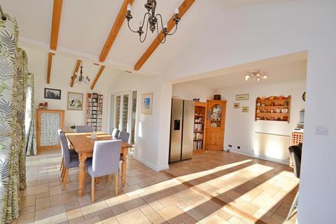 28 Barn Road, Broadstone, BH18 8NJ