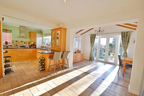 28 Barn Road, Broadstone, BH18 8NJ