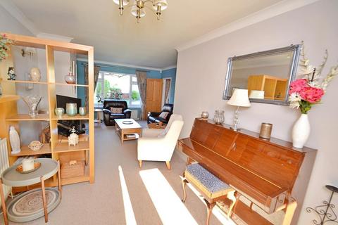 28 Barn Road, Broadstone, BH18 8NJ