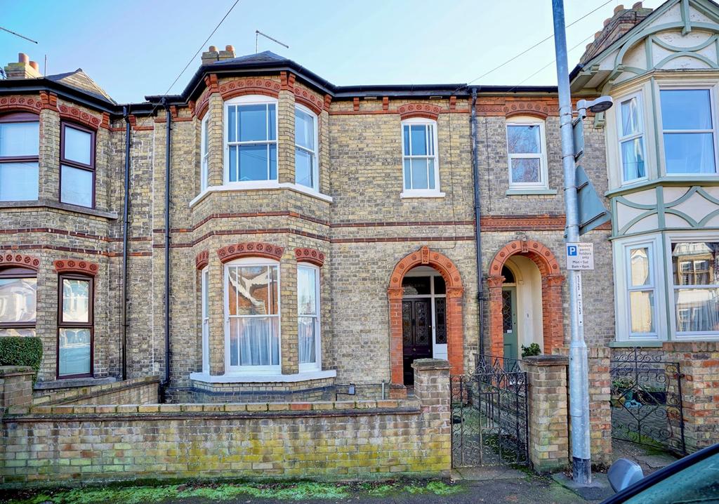 43 Hartford Road, Huntingdon, PE29 4 bed terraced house £440,000