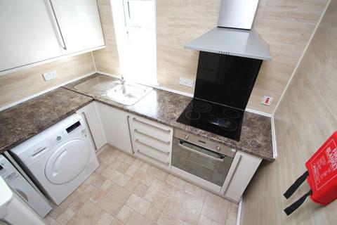 6 bedroom end of terrace house to rent, Oak Hill, Surbiton KT6