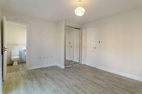 2 bedroom apartment to rent - Osprey Drive, Trumpington, Cambridge, CB2
