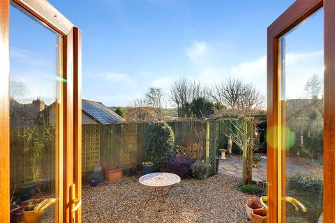 12 Orchard Gate, Dolton, Winkleigh, EX19 8QZ