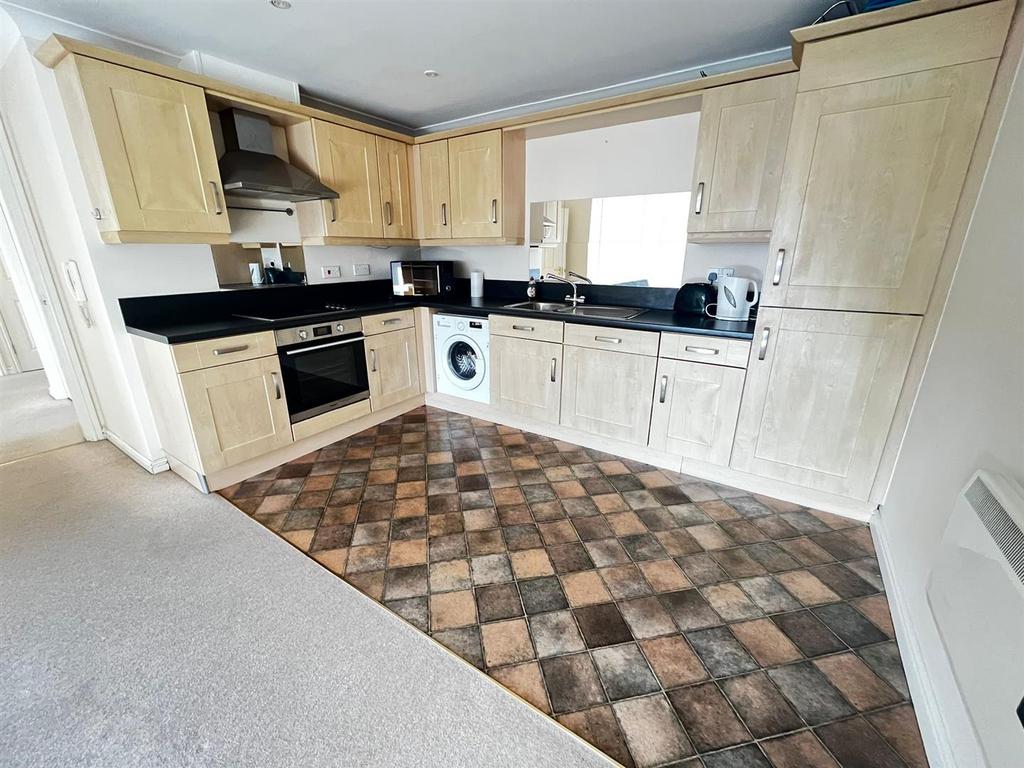 Wilson Court, Bromley Avenue, Monkseaton 2 bed apartment £695 pcm (£