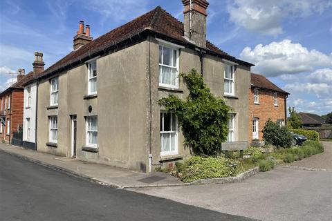 3 bedroom end of terrace house for sale, Church Street, Kintbury