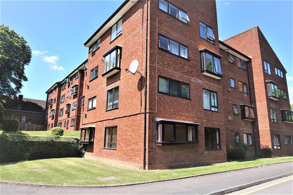 Whitehaven Close, Bromley 1 bed flat for sale £225,000