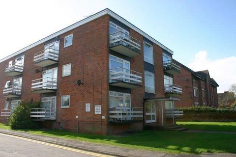 Studio for sale, Queens Court, Newbury